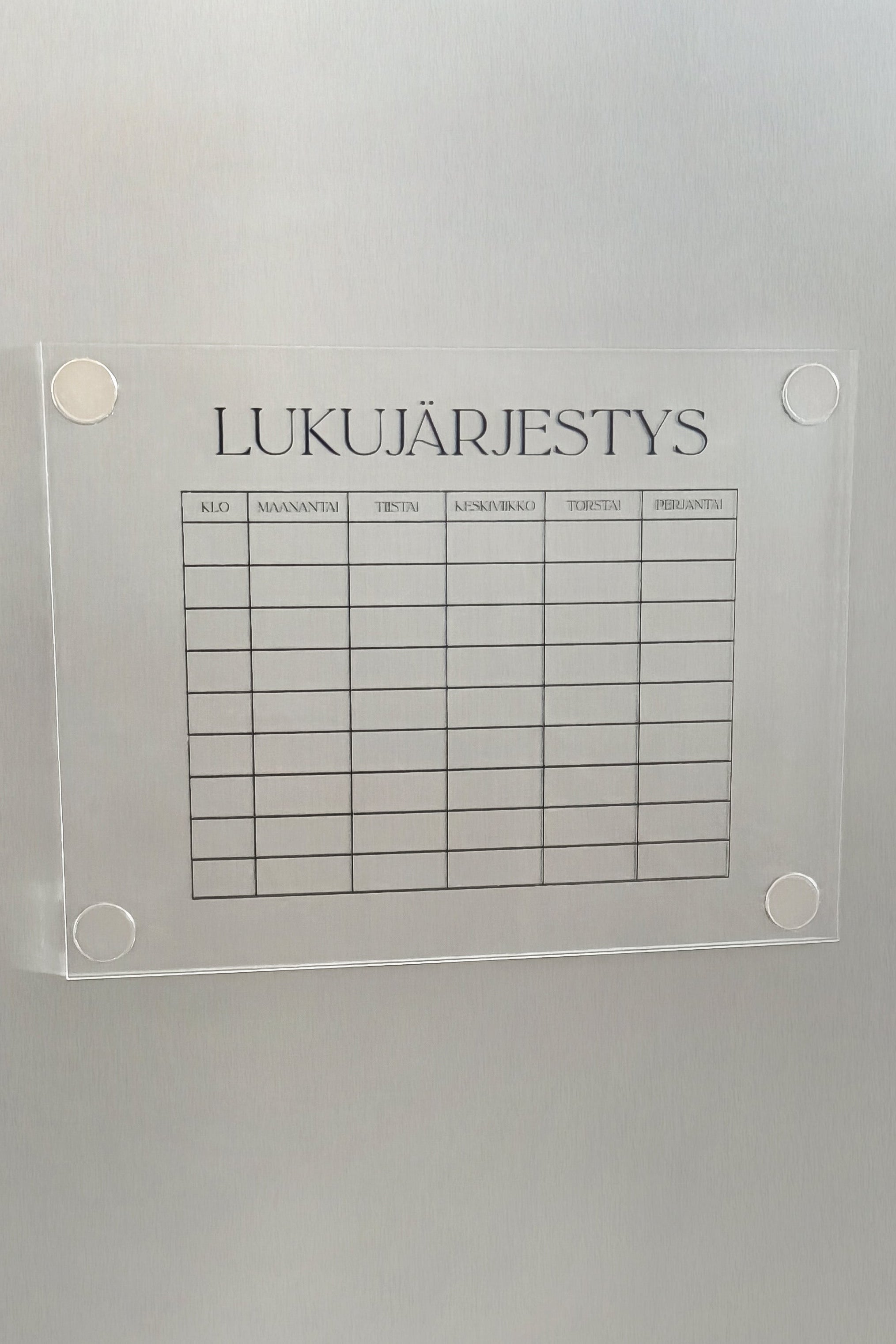 Lukujärjestys (tyhjä) jääkaapin oveen