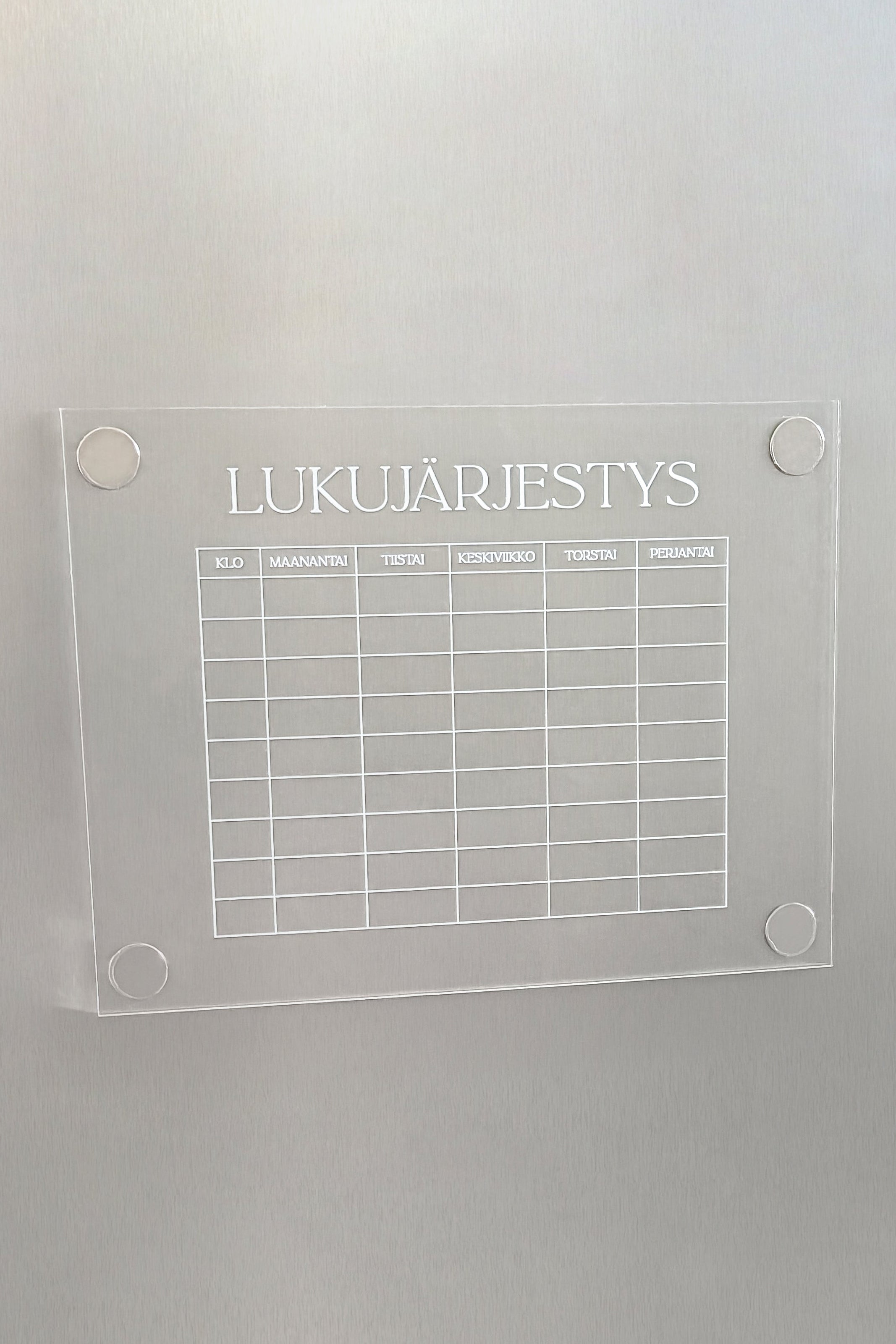 Lukujärjestys (tyhjä) jääkaapin oveen