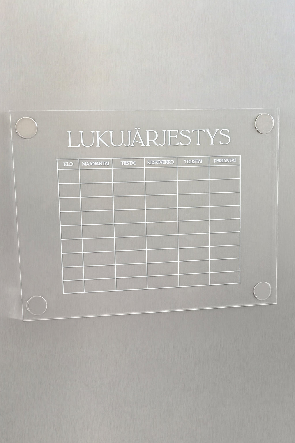 Lukujärjestys (tyhjä) jääkaapin oveen