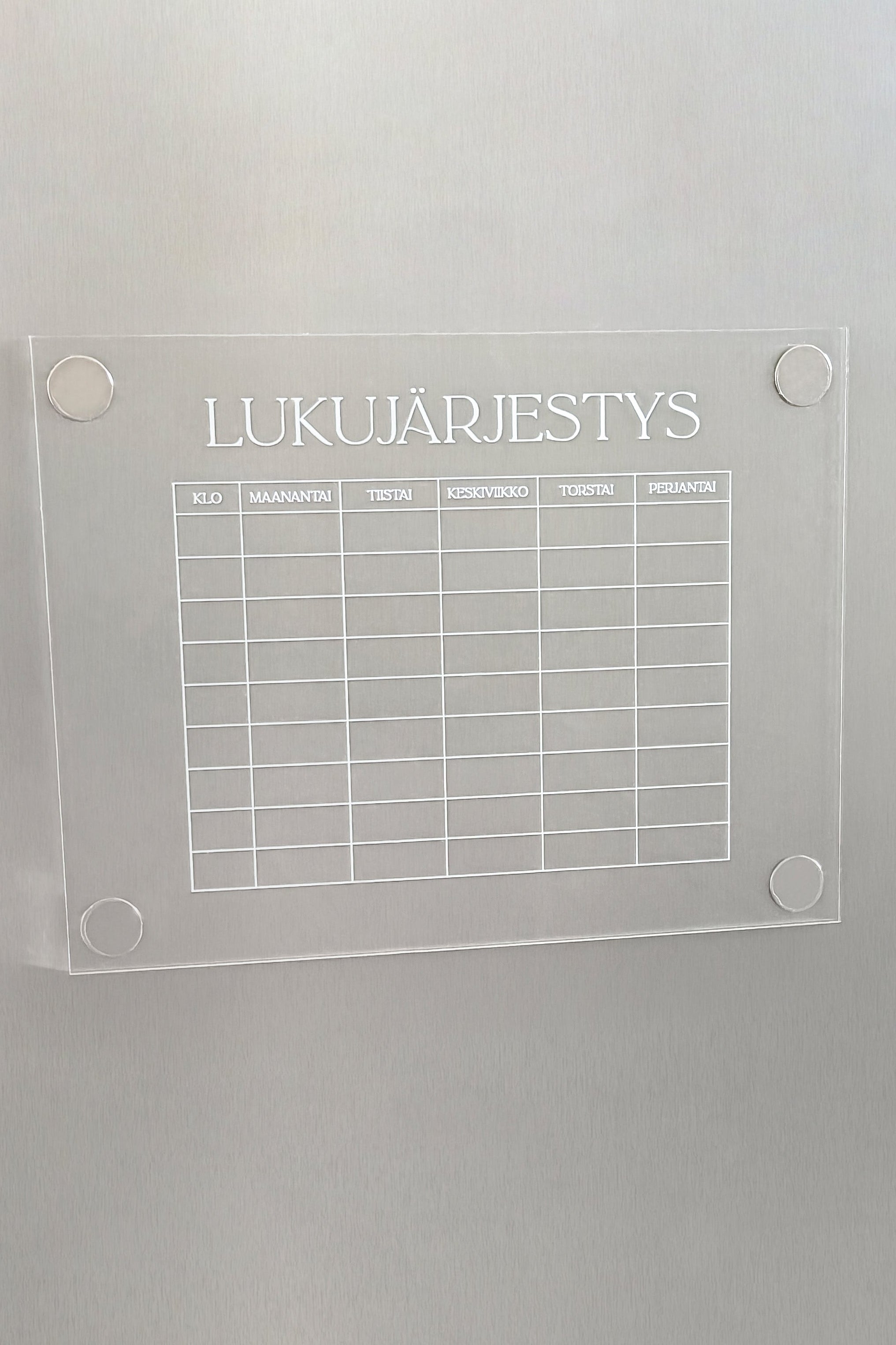 Lukujärjestys (tyhjä) jääkaapin oveen